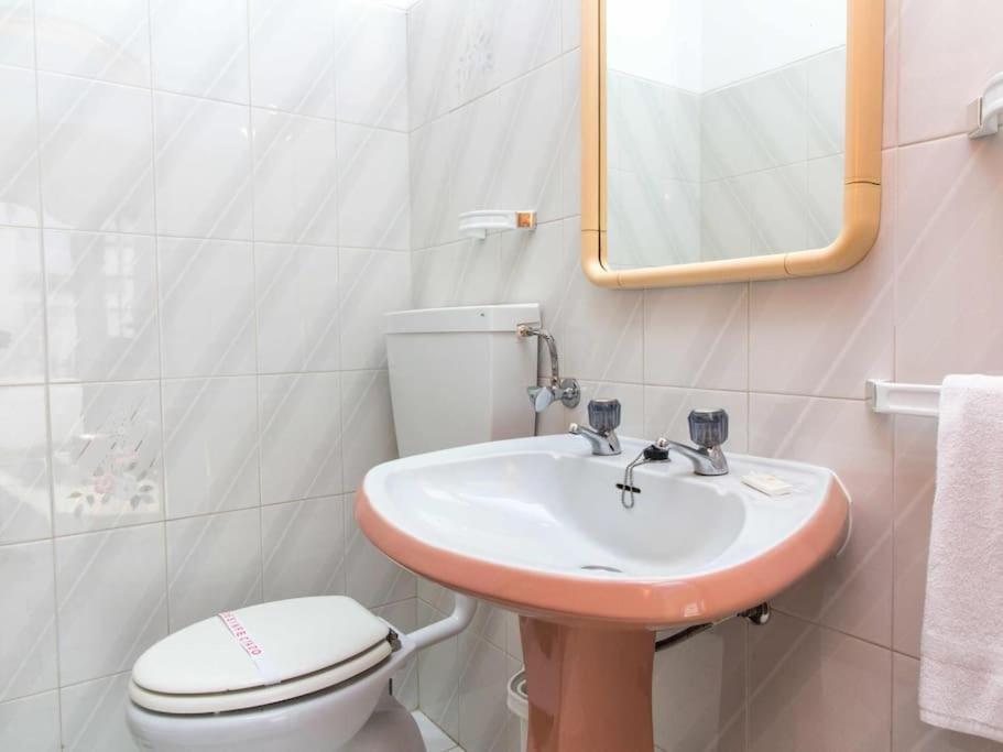 Villa Dogueno- Privat Pool & Privacy & Albufeira Center Bagian luar foto